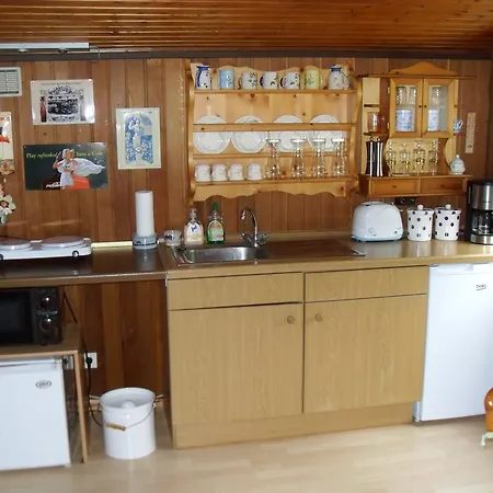 Ferienhaus Gastezimmer Zur Fuchsrohre Am Nurburgring Adenau